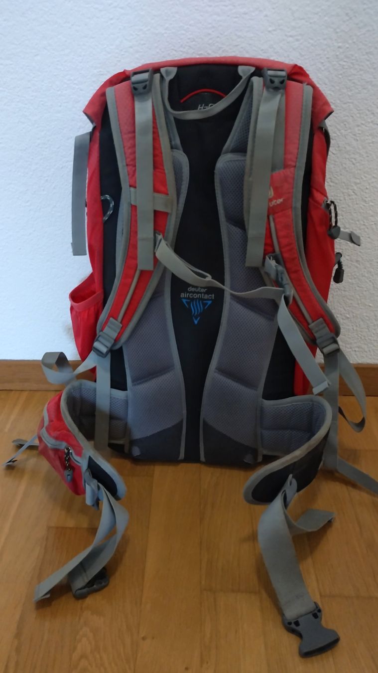 Deuter Rucksäcke: Wanderrucksack Deuter Act trail 32 – Gebraucht aus Horw von  3