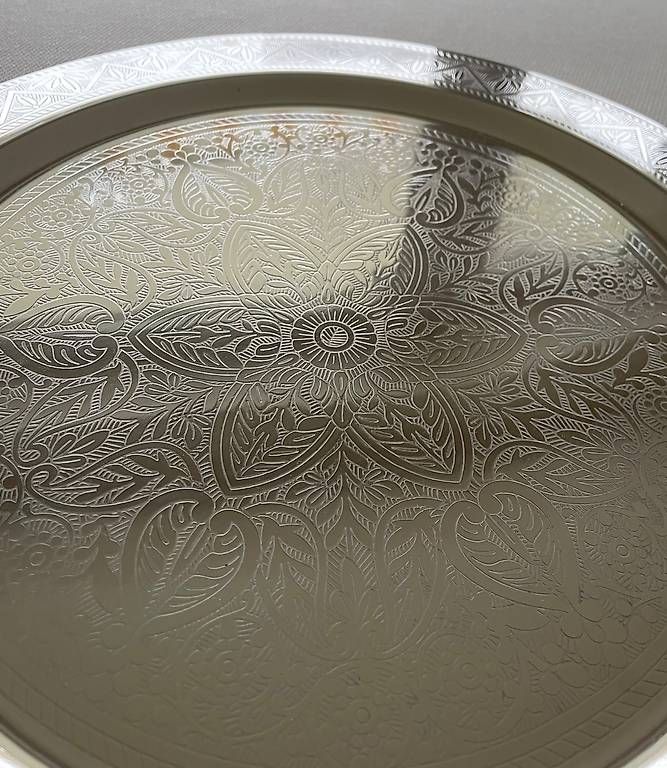 Piatti di portata: Dekotablett mit Ornament-Muster – Usato da Zürich venduto da maggie197 3