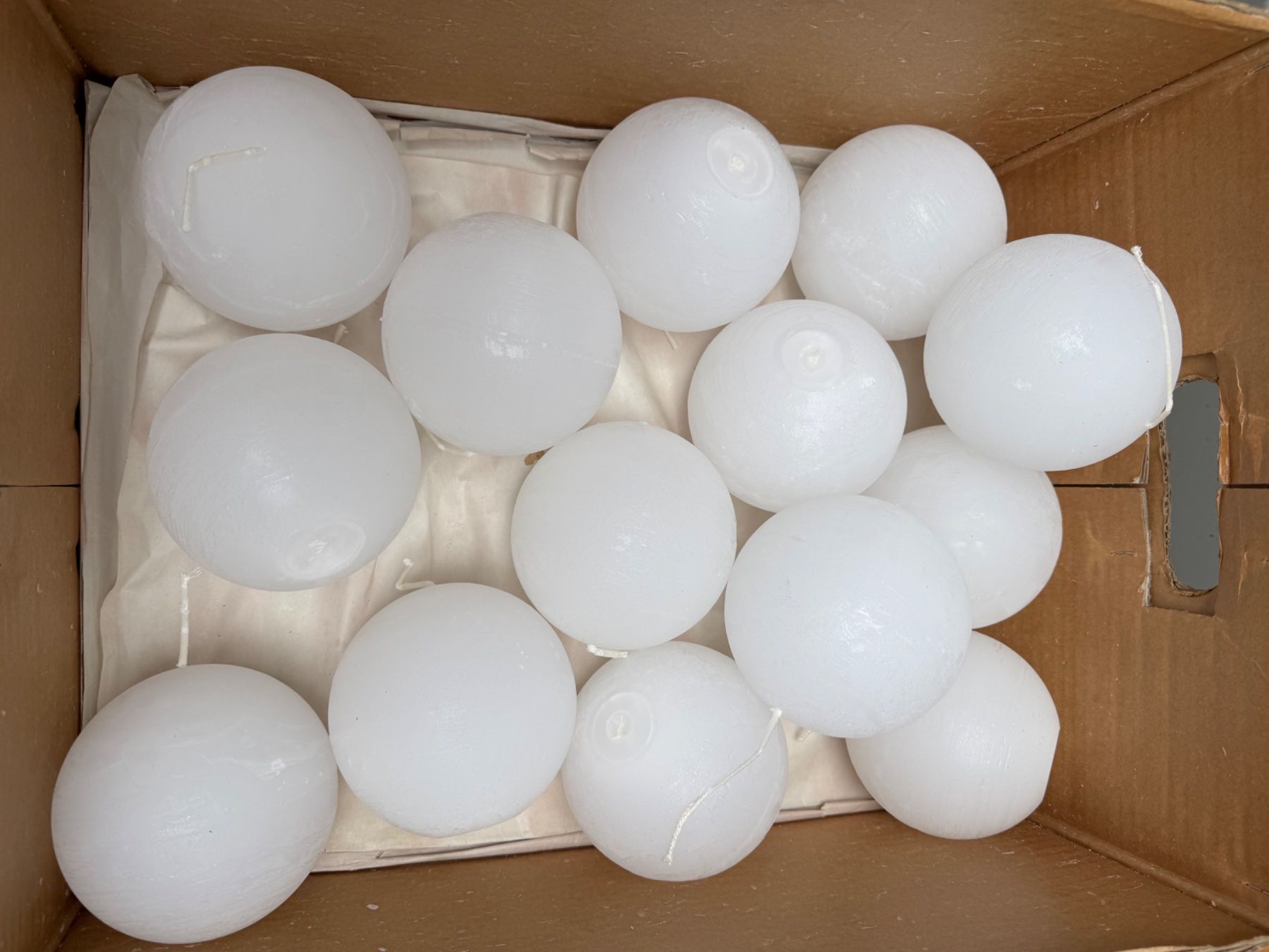 Bougies: 538 Posten Raureifkerzen aus Liquidation – D'occasion à Derendingen par Meisterstuecke