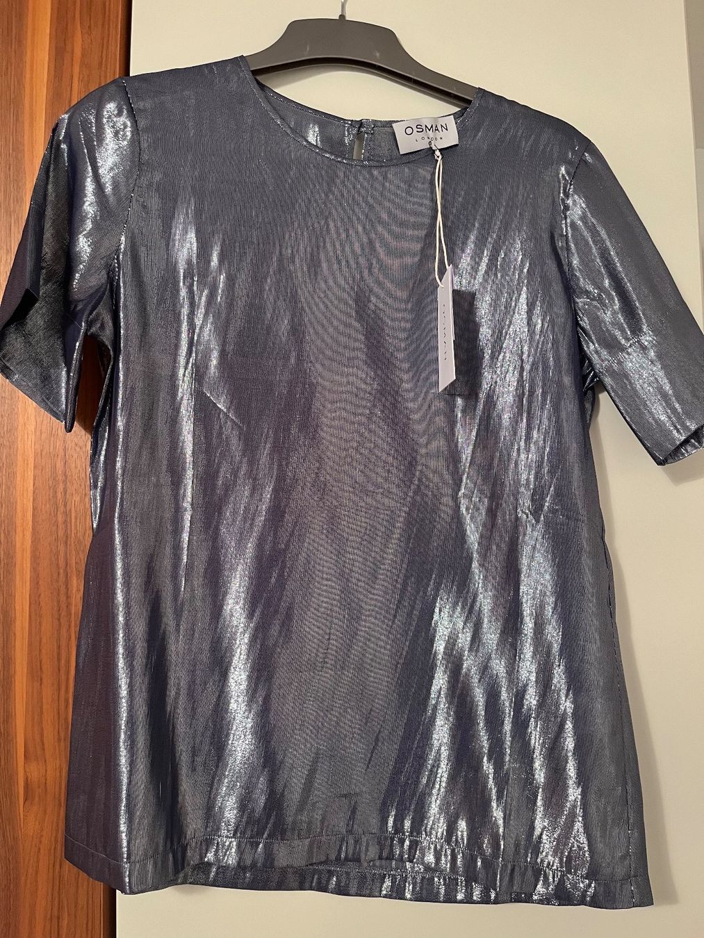 T-shirt: Neu Tshirt Osman LoNdon – Usato da Oberglatt ZH venduto da Sale12 1