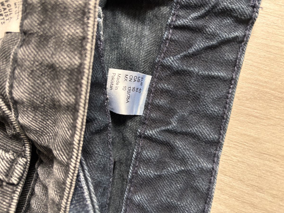 Lotti di vestiti: 4 Shorts & 1 Jeansrock, Gr. 40 – Usato da Erlinsbach SO venduto da flick20 4