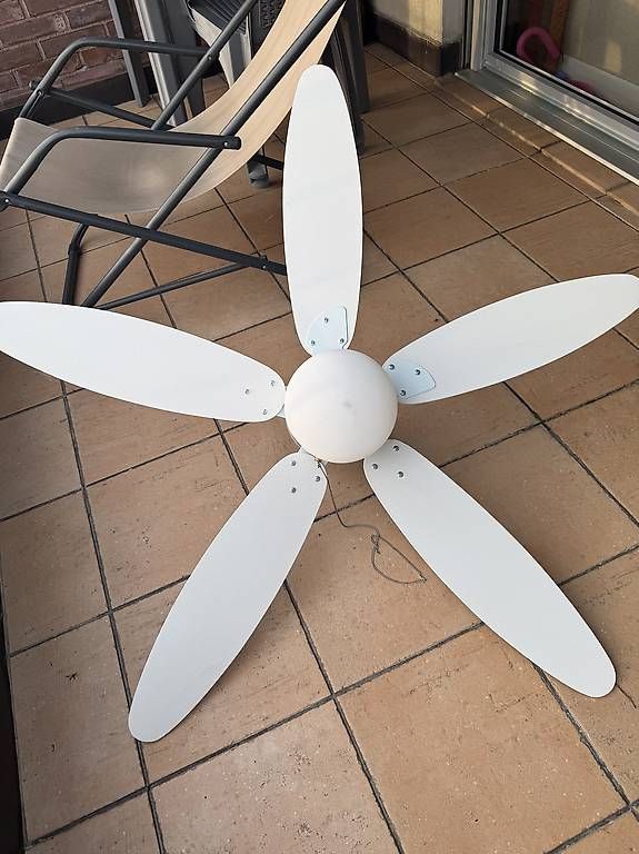 Ventilatoren: Ventilatore da soffitto con luce – Gebraucht aus Lugano von rob_9cln