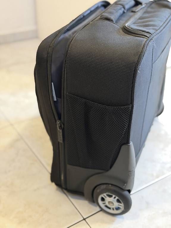 Valises de voyage: Aktenkoffer – D'occasion à Neuenhof par suv_b72x