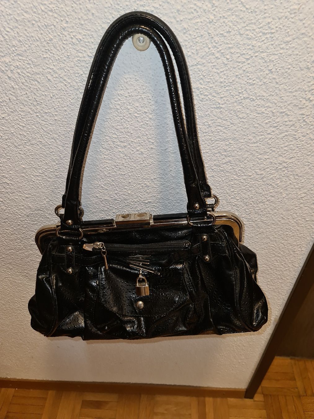 Borse da donna: Handtasche Sofia Creations schwarz – Usato da Thun venduto da erh_fs86