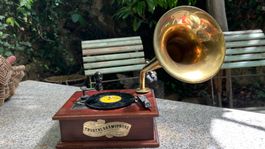 Boite à musique Musikbox Thorens Gramophone vintage