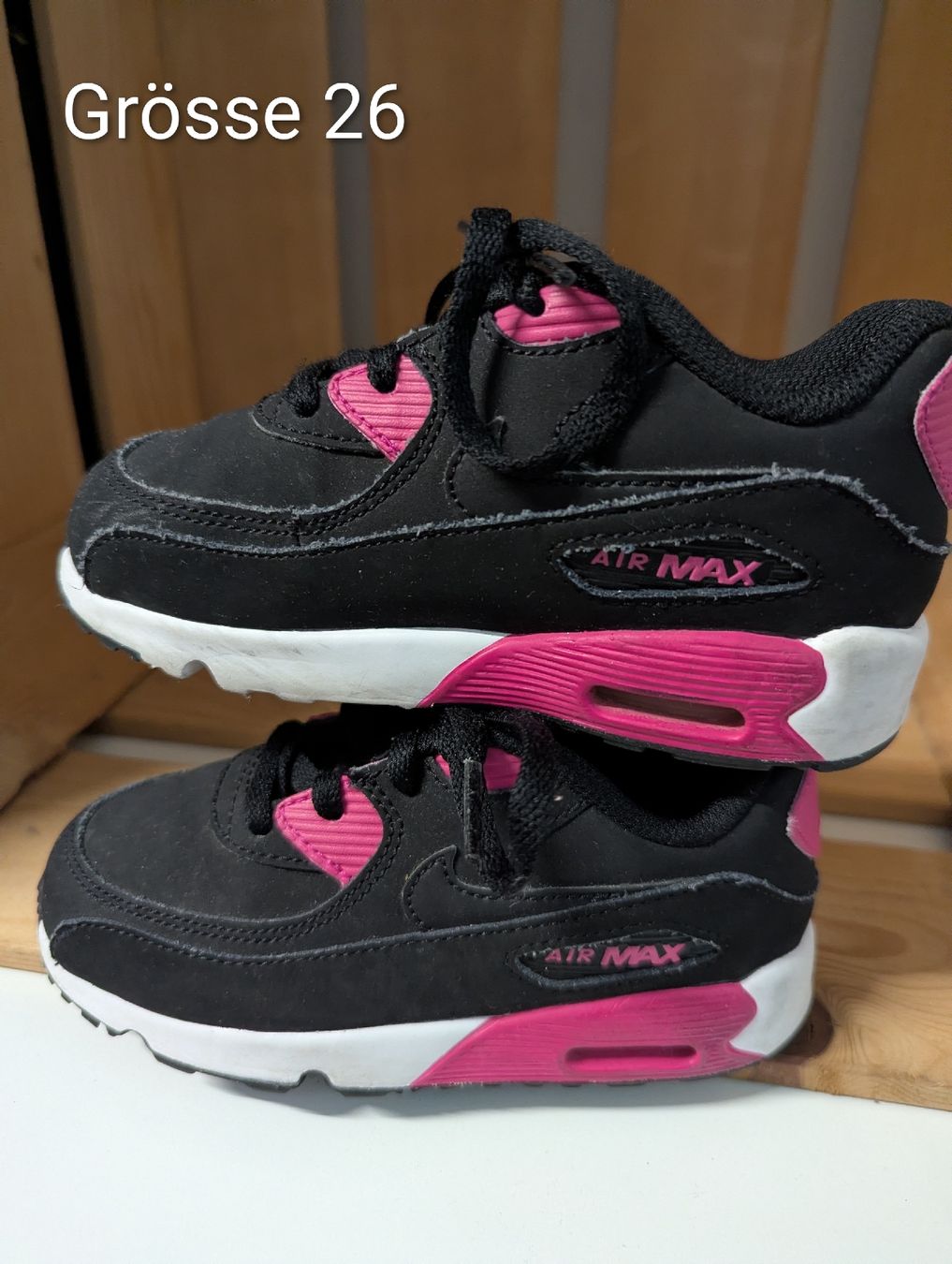 Nike Chaussures filles: Nike Air max Grösse 26 – D'occasion à Wallisellen par Taurusit