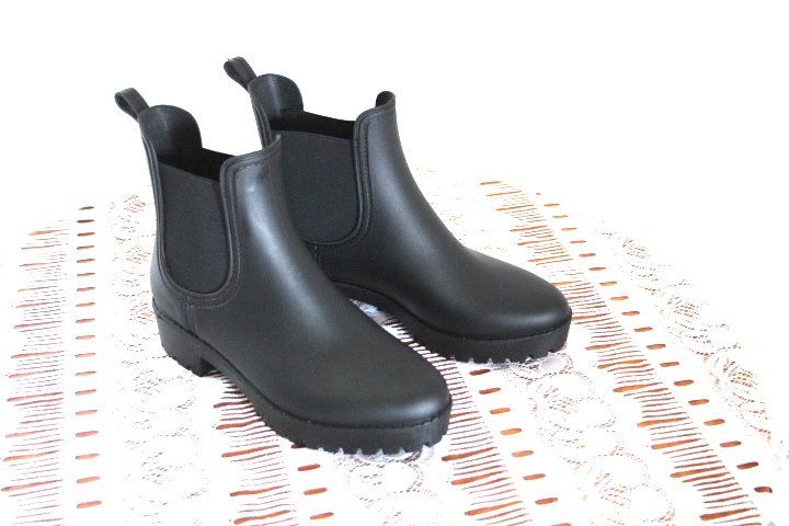 Graceland Damenschuhe: Graceland Regenschutzschuhen , Gr. 38 – Gebraucht aus Locarno von madame-tus-sauds