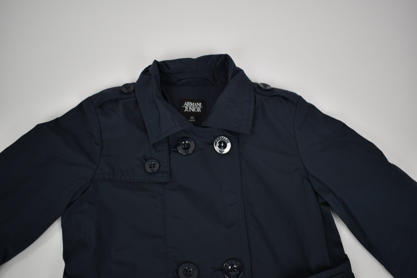 Armani Giacche & Cappotti: Armani Junior Trenchcoat, Mädchen, Gr.104 – Nuovo (secondo la descrizione) da Nürensdorf venduto da 2ND_STORY 1