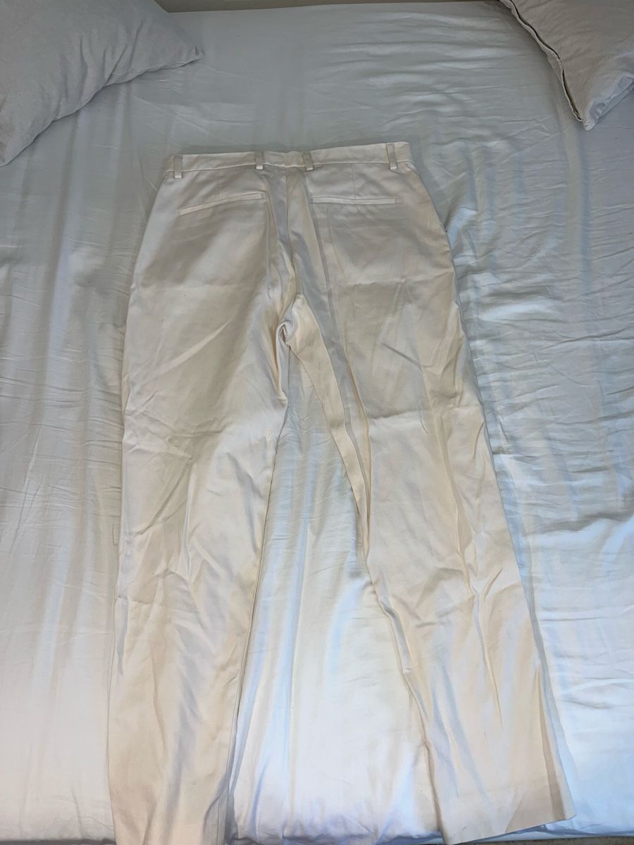 Zara Pantaloni: Pantalon blanc cassé Zara – Usato da Pully venduto da ari_78pk 3
