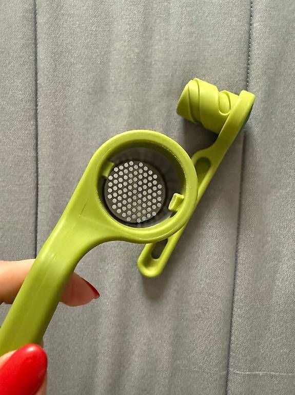 Joseph Joseph Elettrodomestici da cucina: Joseph Joseph Garlic Press – Usato da Zürich venduto da mei_wvq7 2