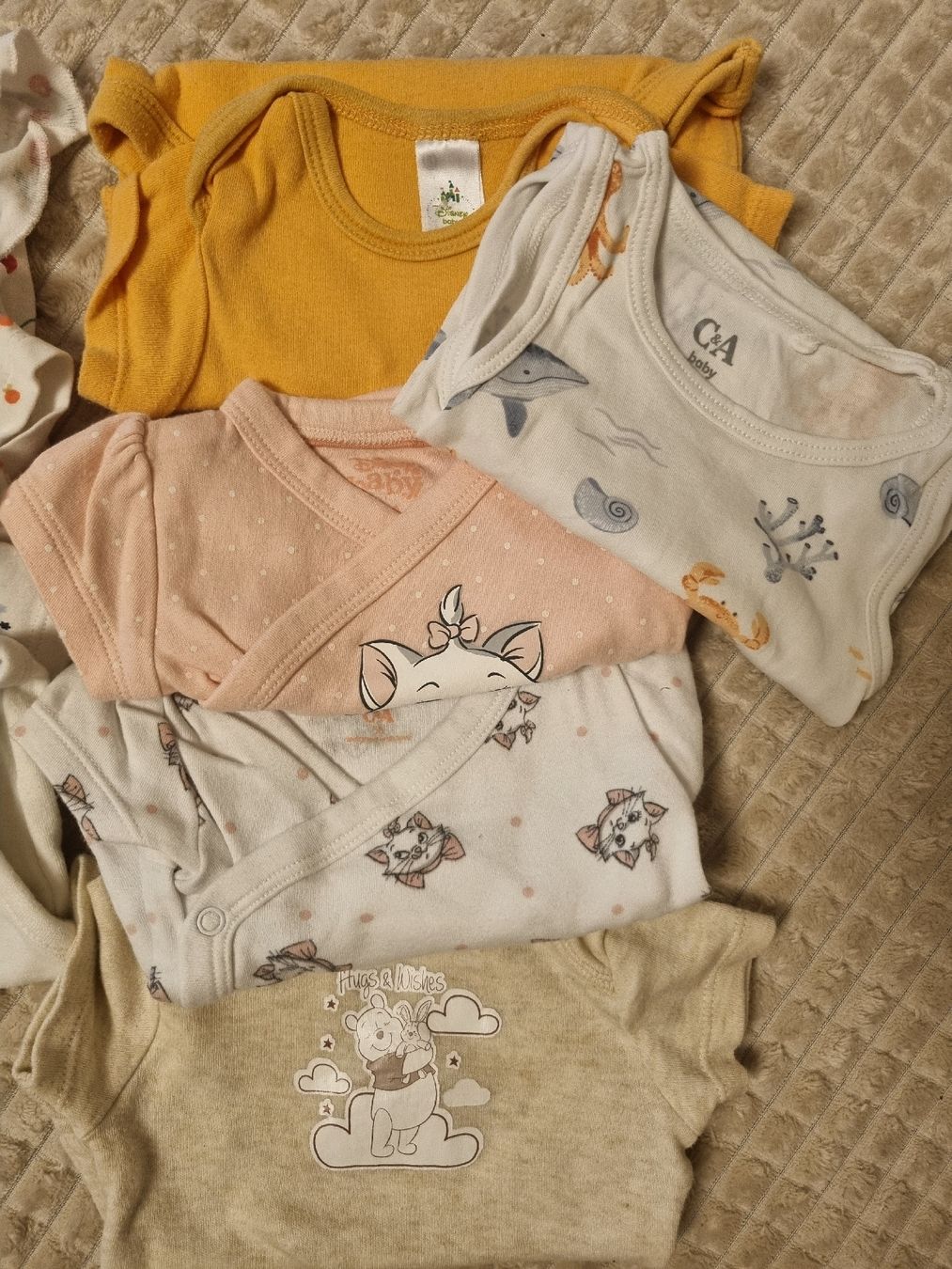 Lotti & Set di vestiti: 10 Baby Bodys kurzarm Gr. 56-68 – Usato da Möriken AG venduto da mohnsame2 2