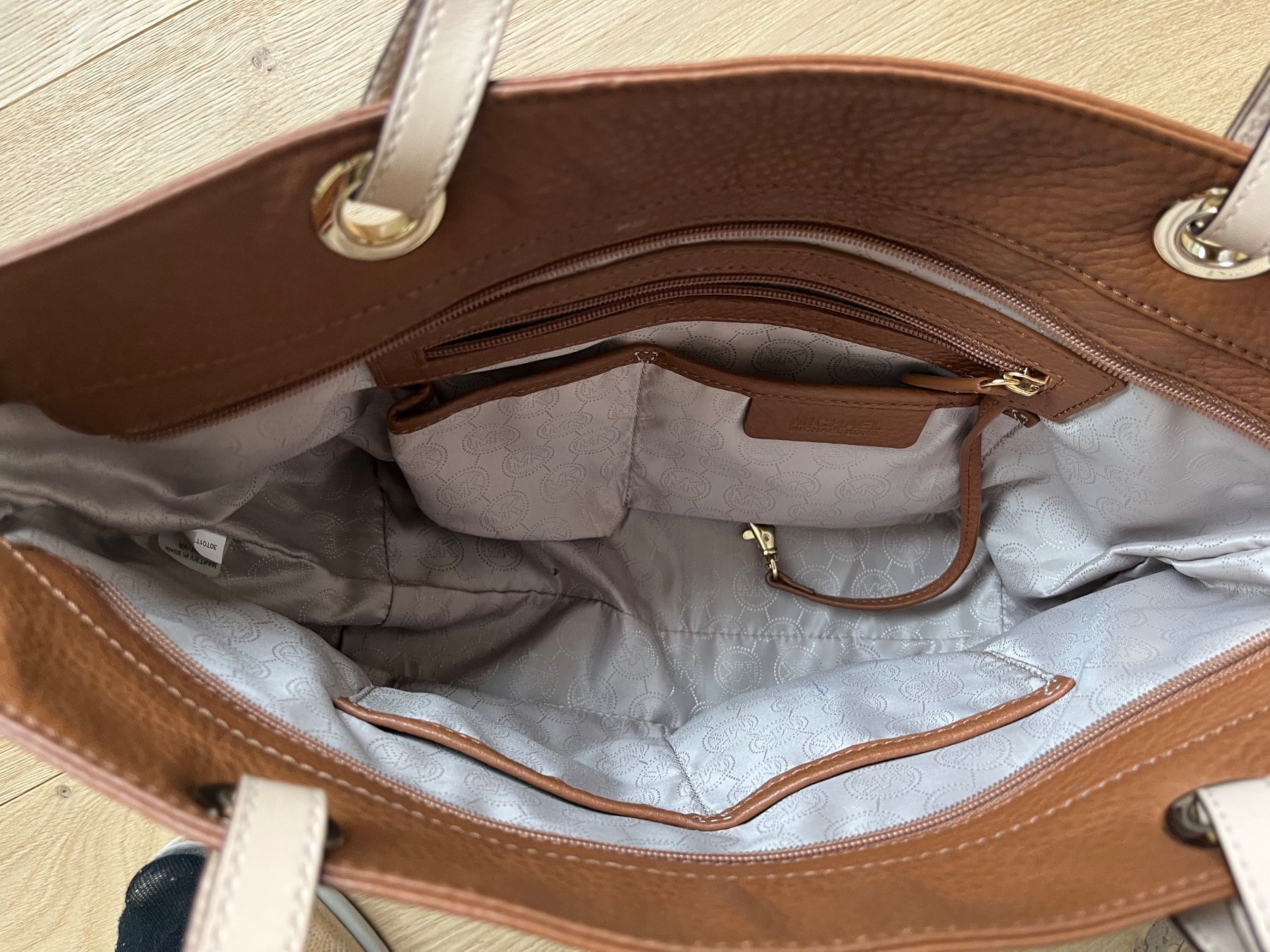 Michael Kors Borse da donna: Michael Kors Tasche, hellbraunes Leder, nie gebraucht – Nuovo (secondo la descrizione) da Kriens venduto da Hasebueb 2
