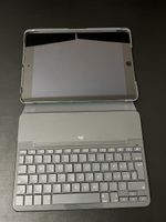 iPad Air 2, 128 GB mit Logi Tastatur
