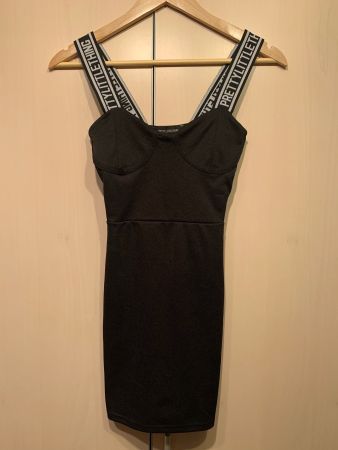 Schwarzes Minikleid PrettyLittleThing Gr. 34