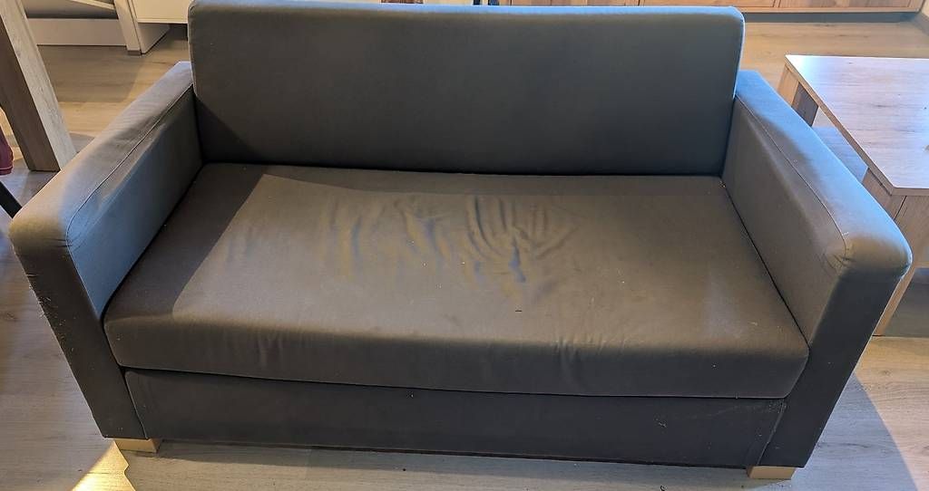Sofas: Canapé lit à donner – Gebraucht aus Miège von Porcepic525