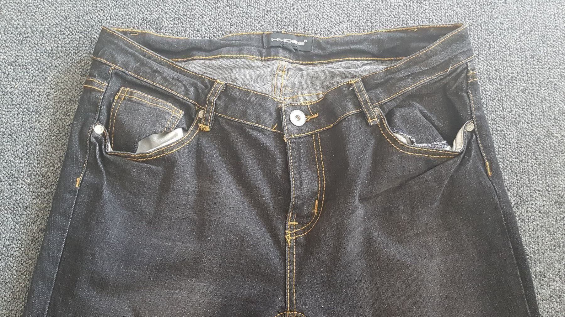 Jeans: Jeans Grösse 42 (elastisch) – Usato da Schöfflisdorf venduto da CrRG21 1