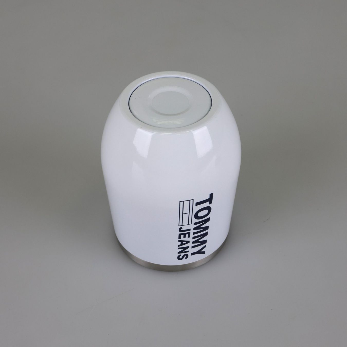 Tazze: Thermo-Kaffeebecher von Tommy Jeans – Usato da Volketswil venduto da brockipfannenstil 3
