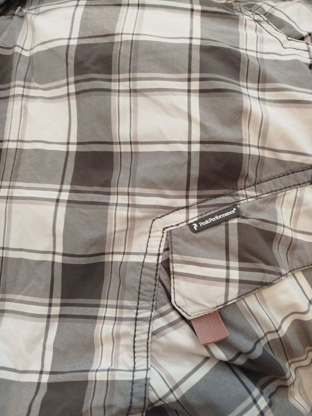 Peak Performance Pantaloni: kurze Hosen – Usato da nottwil venduto da joz2020 5