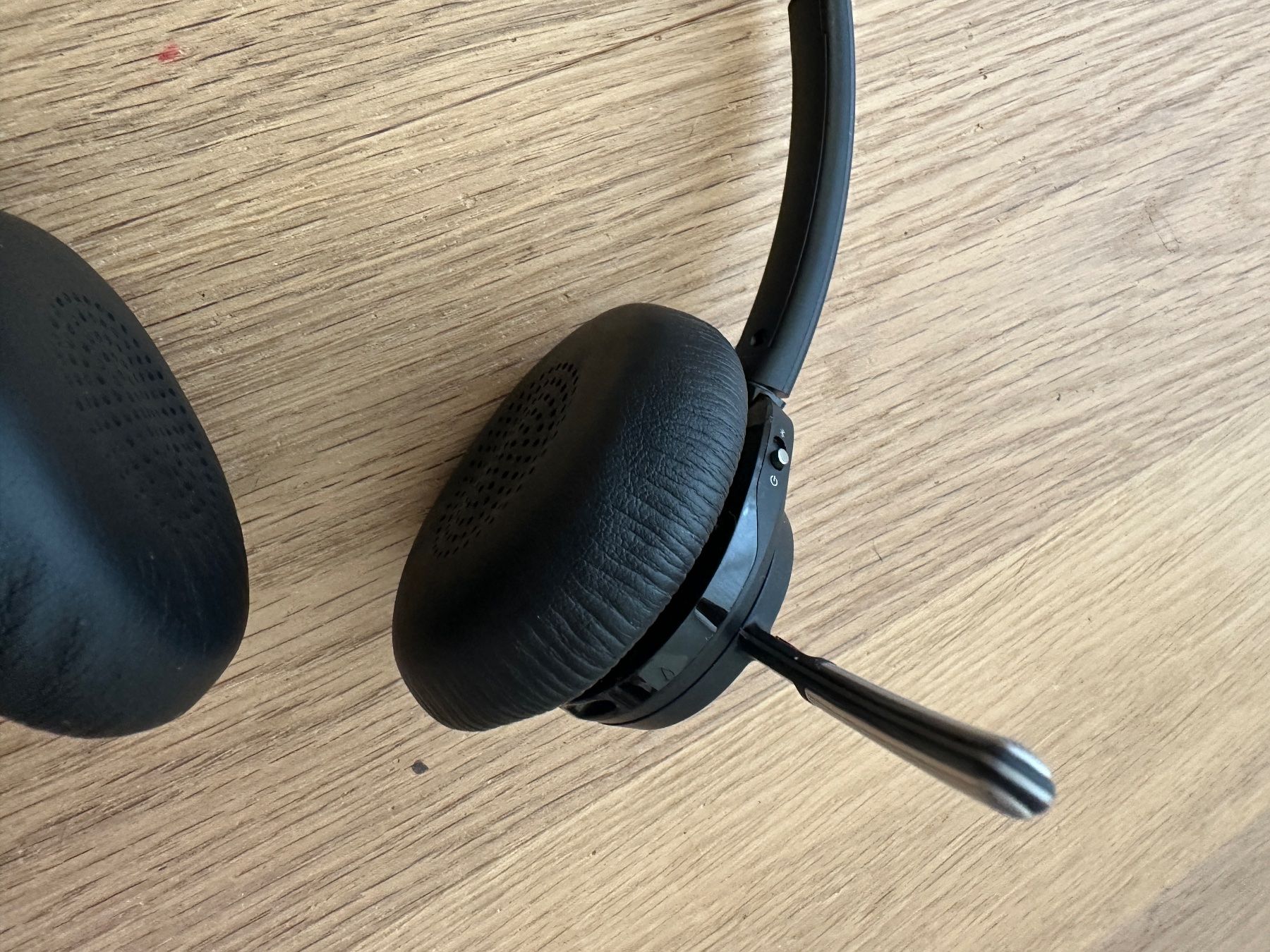 Plantronics Cuffie: Headset plantronics inkl. ANC – Usato da Zürich venduto da DuA03 4