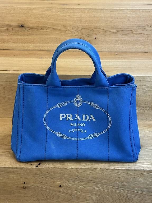 Sacs femmes: Prada Canapa Two Way Bag – D'occasion à Triesenberg par gana06