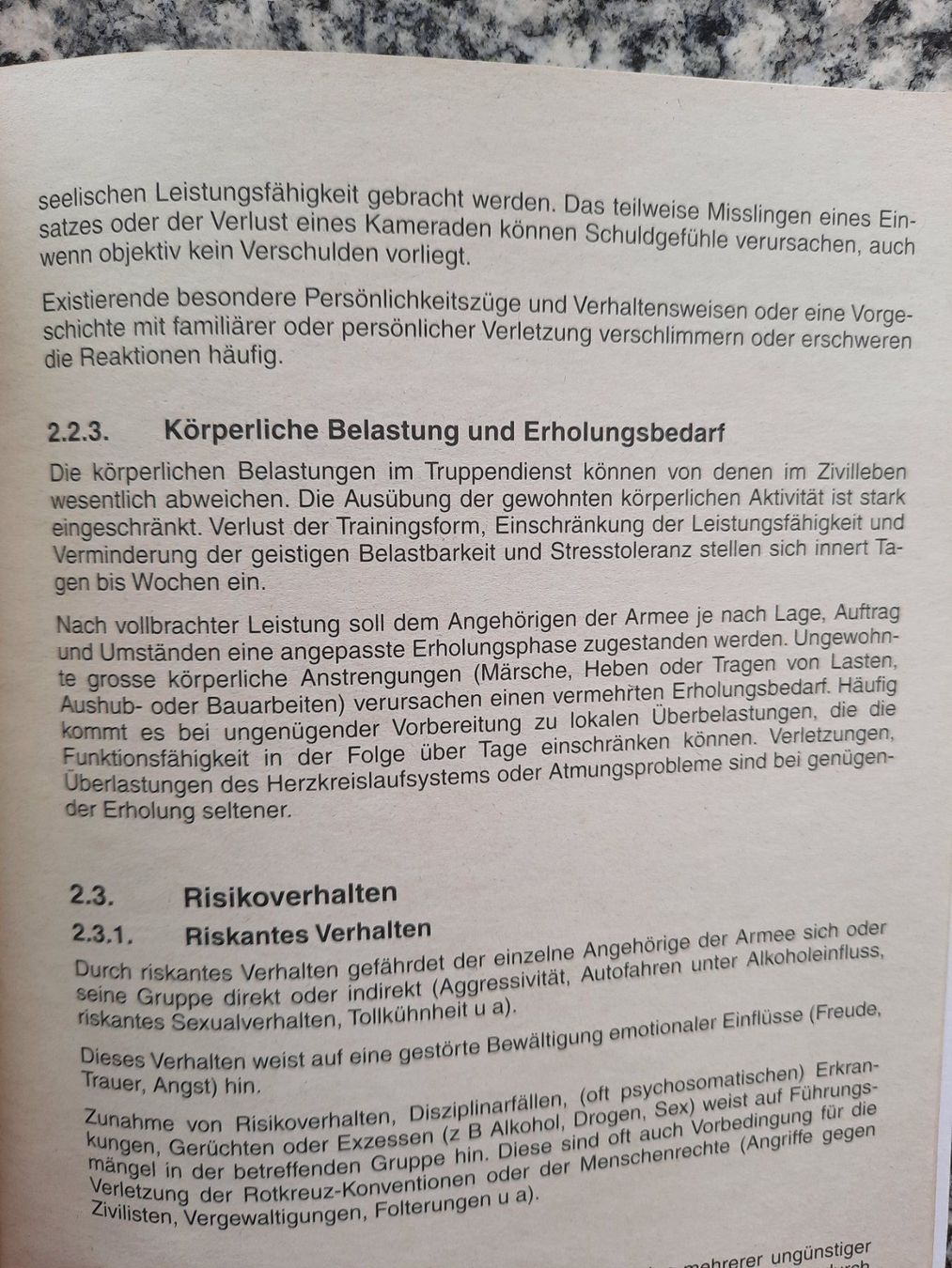 Livres: Gesunderhaltung der Truppe – D'occasion à Ruswil par Sammlergeist 2