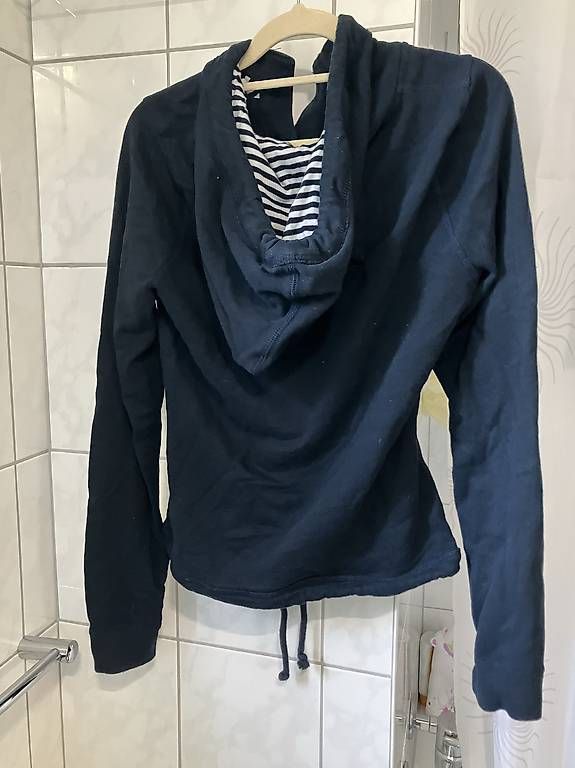 Maglioni & Felpe: A&F Kapuzen Pulli – Usato da Hettlingen venduto da MissZotti 1