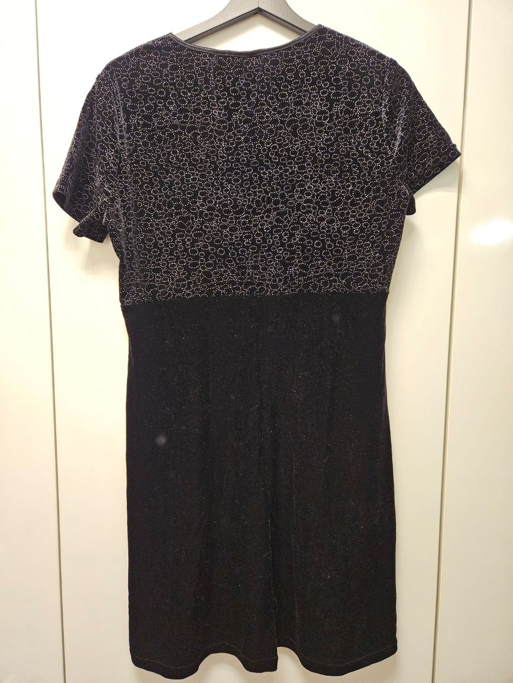 Kleider: Vintage Samtkleid – Gebraucht aus Zürich von ColdCoffee 1