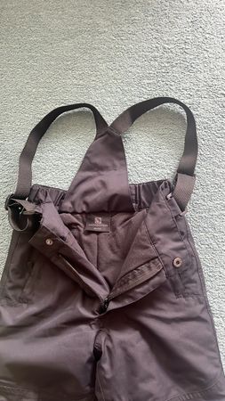 Top-modische Latzhose, perfekt für den Winter-Sport!