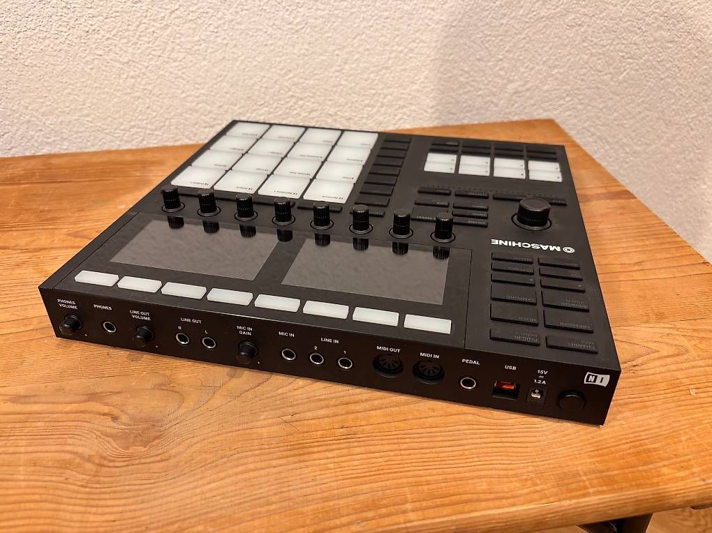 Musikinstrumente: Native Instruments Maschine Mk3 - Pad-Controller und Sampler – Gebraucht aus Lausen von chris_clock44 1