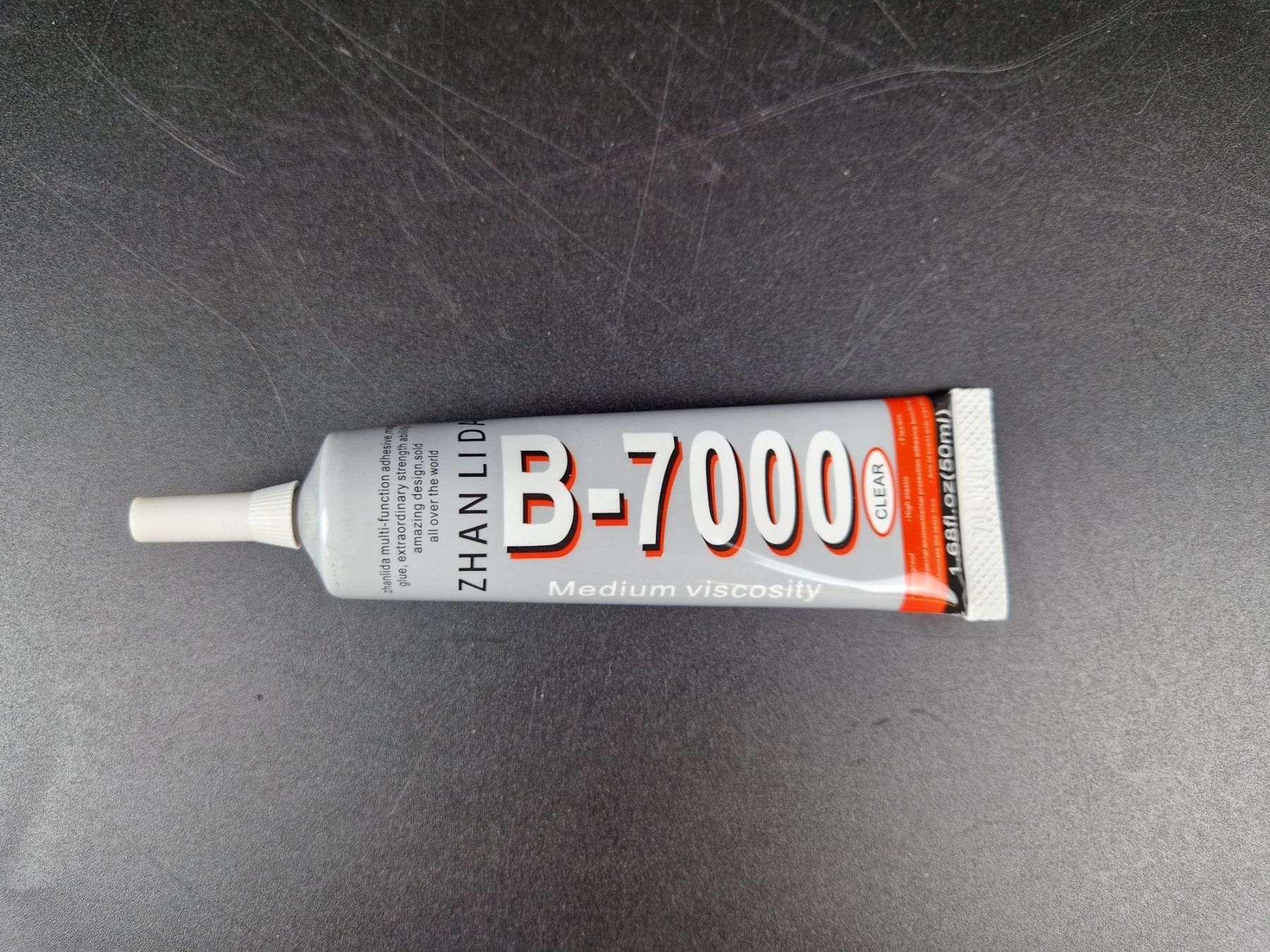 Tous les outils: Reparaturkleber B-7000 – Neuf (Voir description) à Muhen par Restwert_Muhen 1