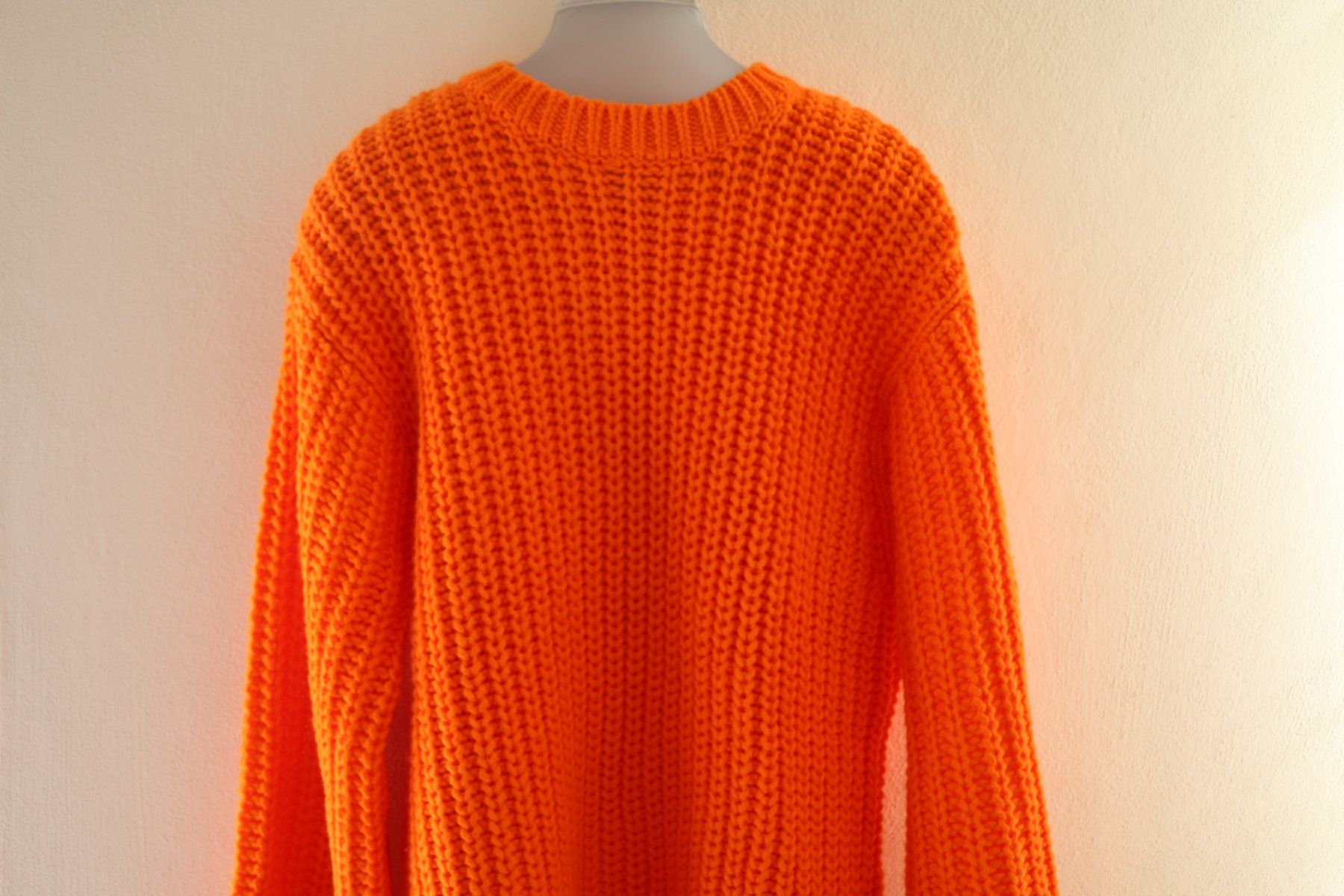 H&M Maglioni & Felpe: Gemütlicher Strickpullover Orange, Grösse XS, top Zustand! – Nuovo (secondo la descrizione) da Egliswil venduto da moi_g2b8 1