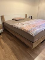 Bett + 2 Nachttische