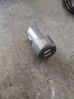 KFZ Ladegerät USB Adapter grau 2 Anschlüsse gebraucht
