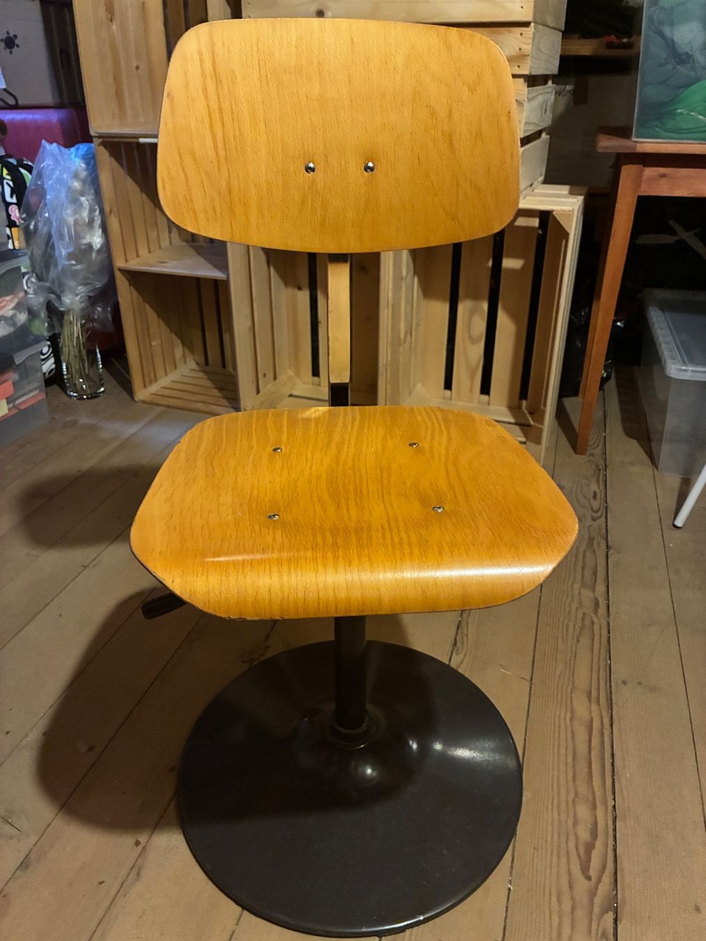 Sedie: Vintage Arbeitsstuhl – Usato da Bern venduto da two_8vqk 8