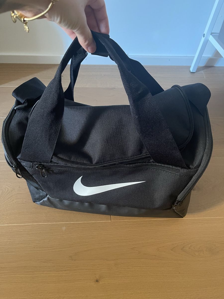 Nike Sacs: Nike Sporttasche  – Neuf (Voir description) à St. Gallen par Super_Nova7 1