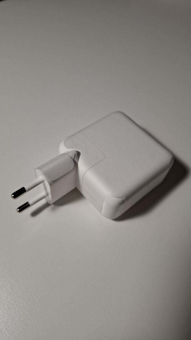Apple Unità & Adattatore: NEU Apple 30W USB-C Power Adapter – Nuovo e nell'imballaggio originale da Wettingen venduto da leo_5h6v