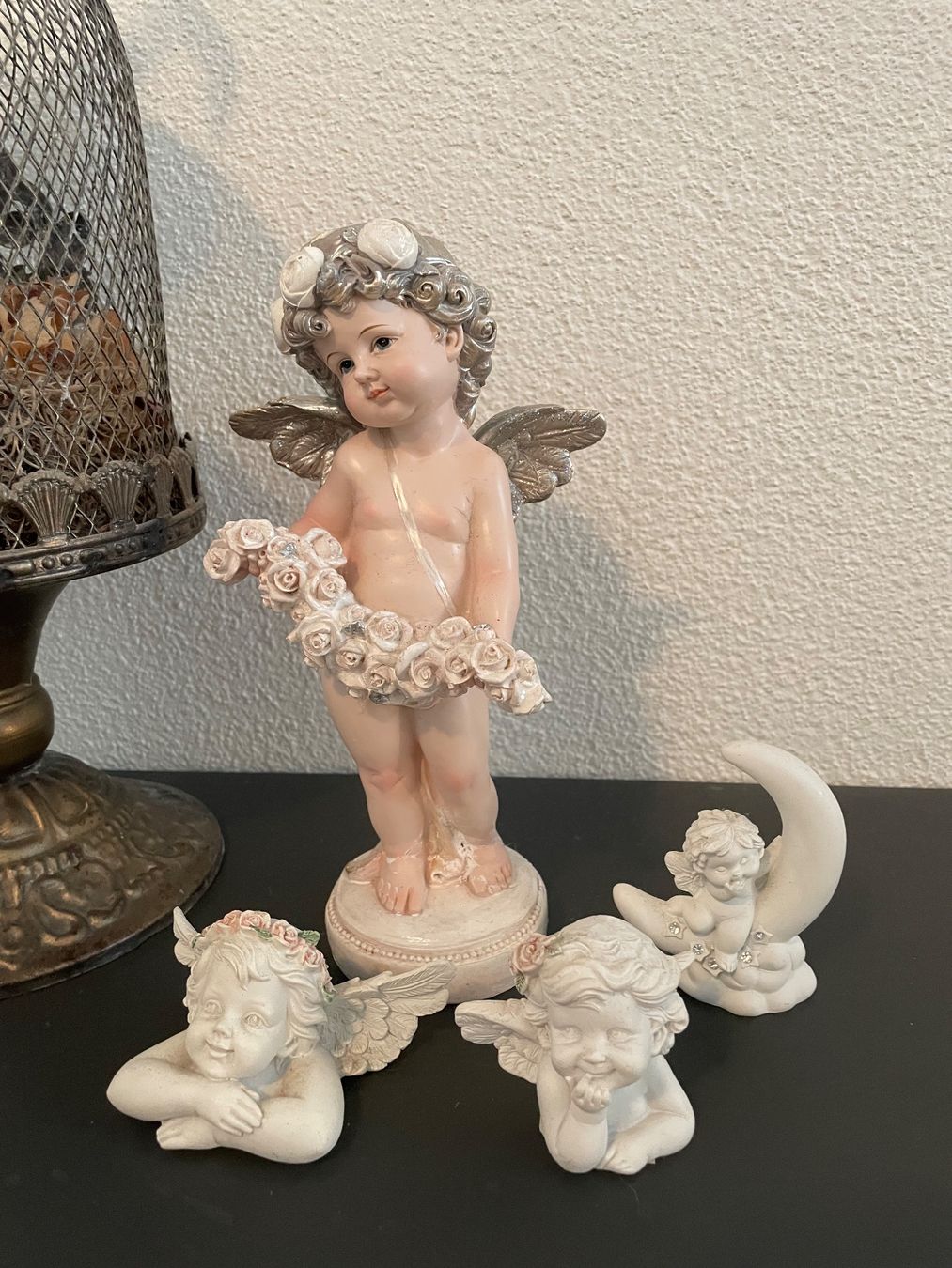 Tutte le decorazioni: 4 herzige Engelsfiguren – Usato da Waltenschwil venduto da Frederik0