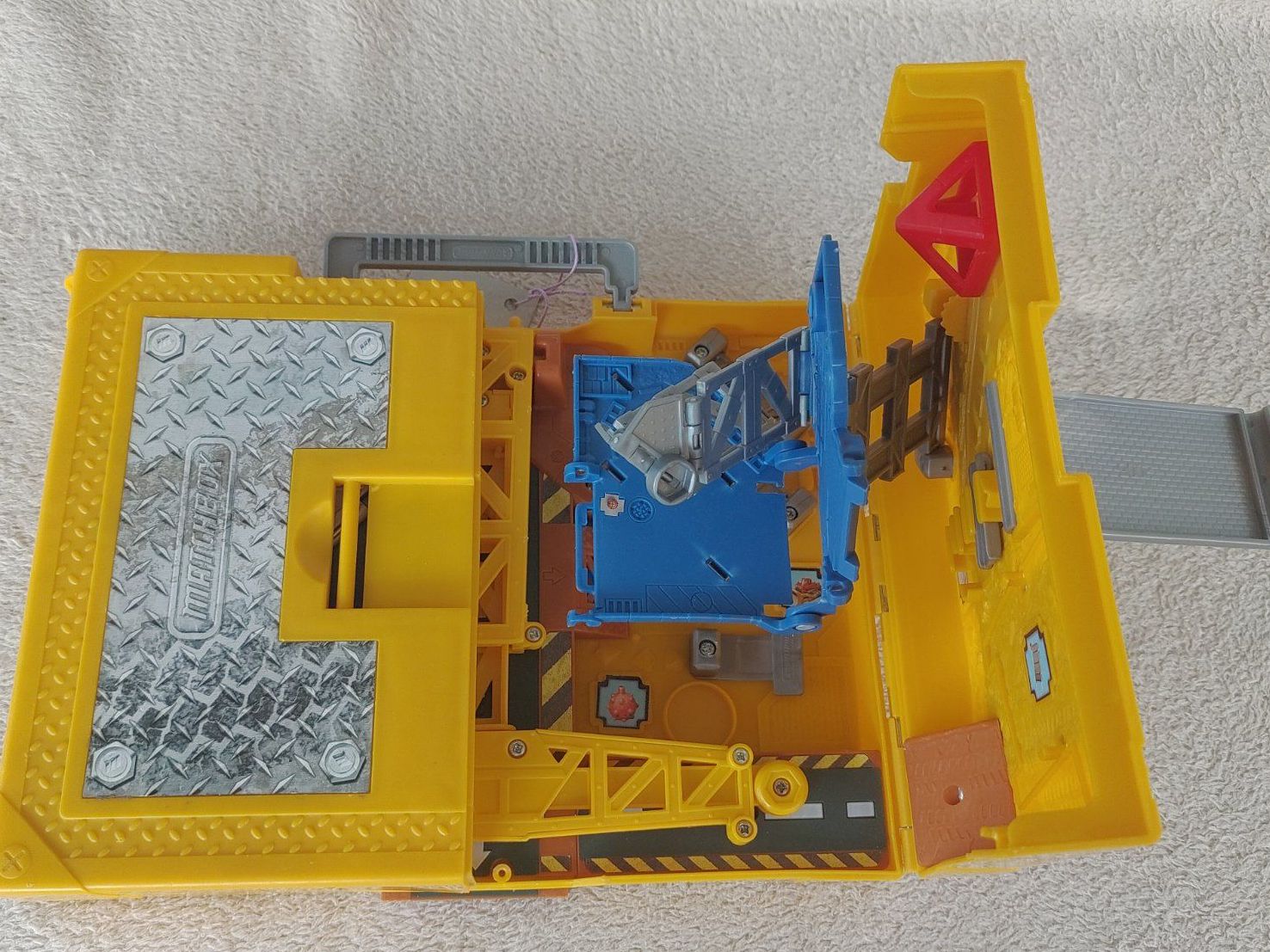 Matchbox Giocattoli: Matchbox-Koffer Bash und Build Construction Set Nr.J3922 – Usato da Strengelbach venduto da Phorensic_30 5