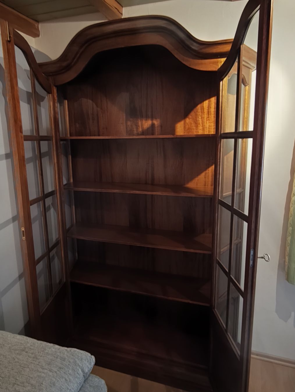 Vetrine: Vitrinenschrank – Usato da Hemishofen venduto da aecjs5 1