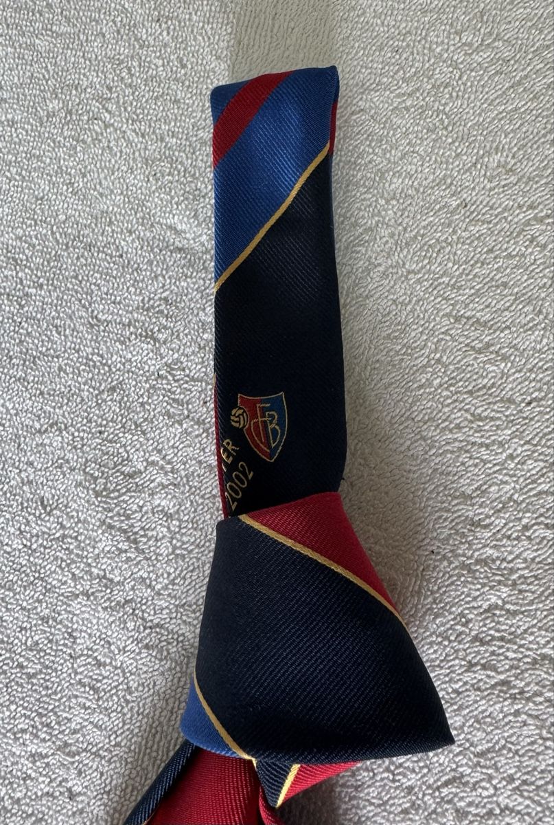 Cravates: Fc Basel Cup-Meister Krawatte 2002 – D'occasion à Lenzburg par Meister_k 2
