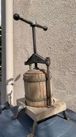 Wein-, Fruchtpresse nostalgisch