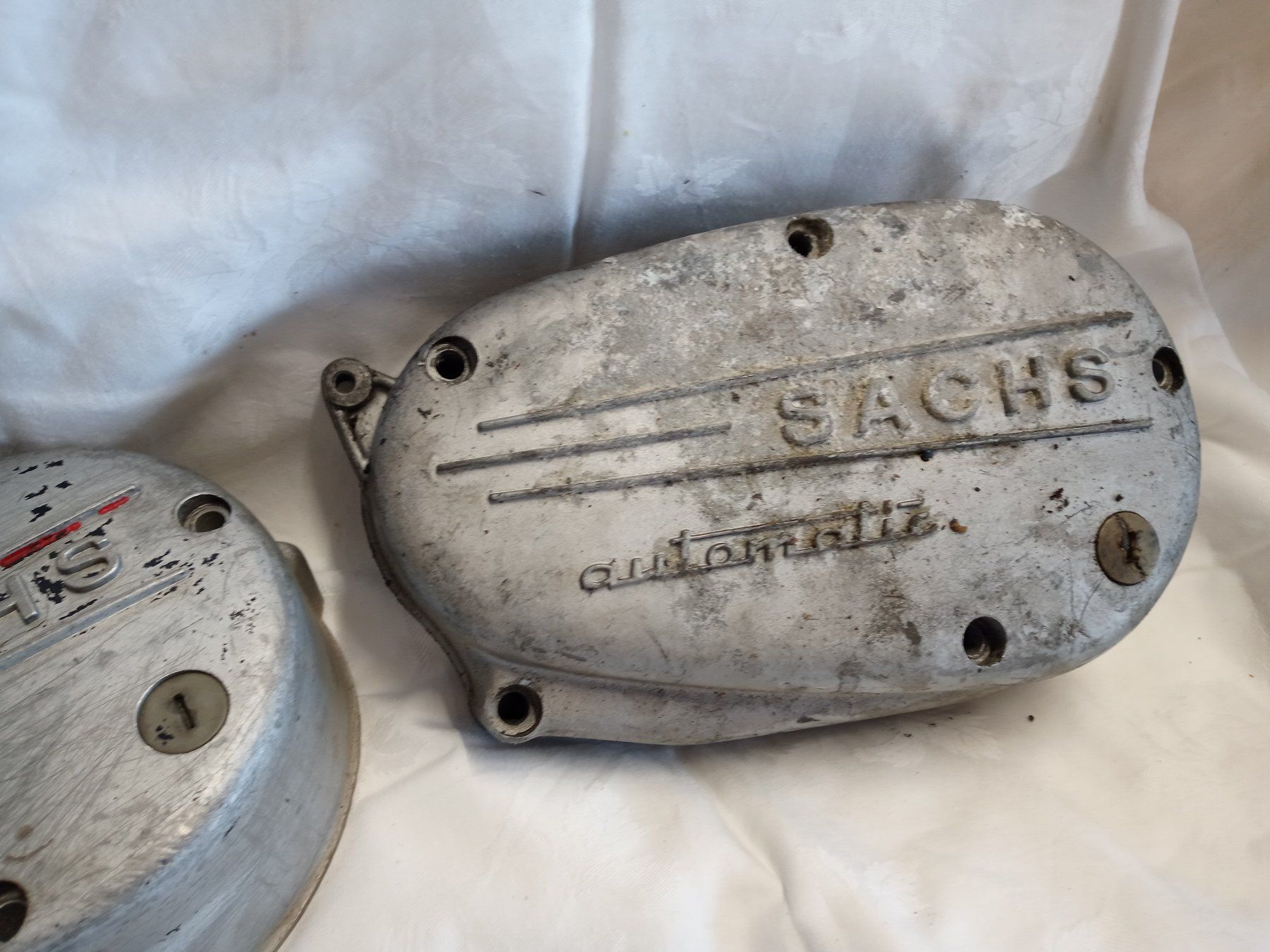 Mofa-Ersatzteile: 2x Sachs 503 Getriebedeckel – Gebraucht aus Prez-vers-Siviriez von Monija70 2