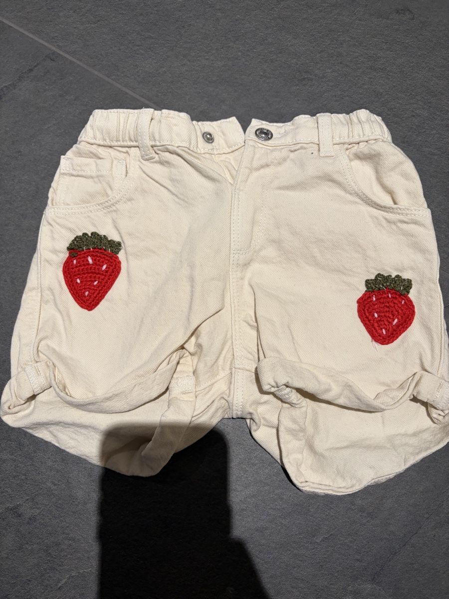 Zara Pantaloni: Zara shorts Mädchen Gr. 98 – Nuovo (secondo la descrizione) da Frauenkappelen venduto da SSCN01