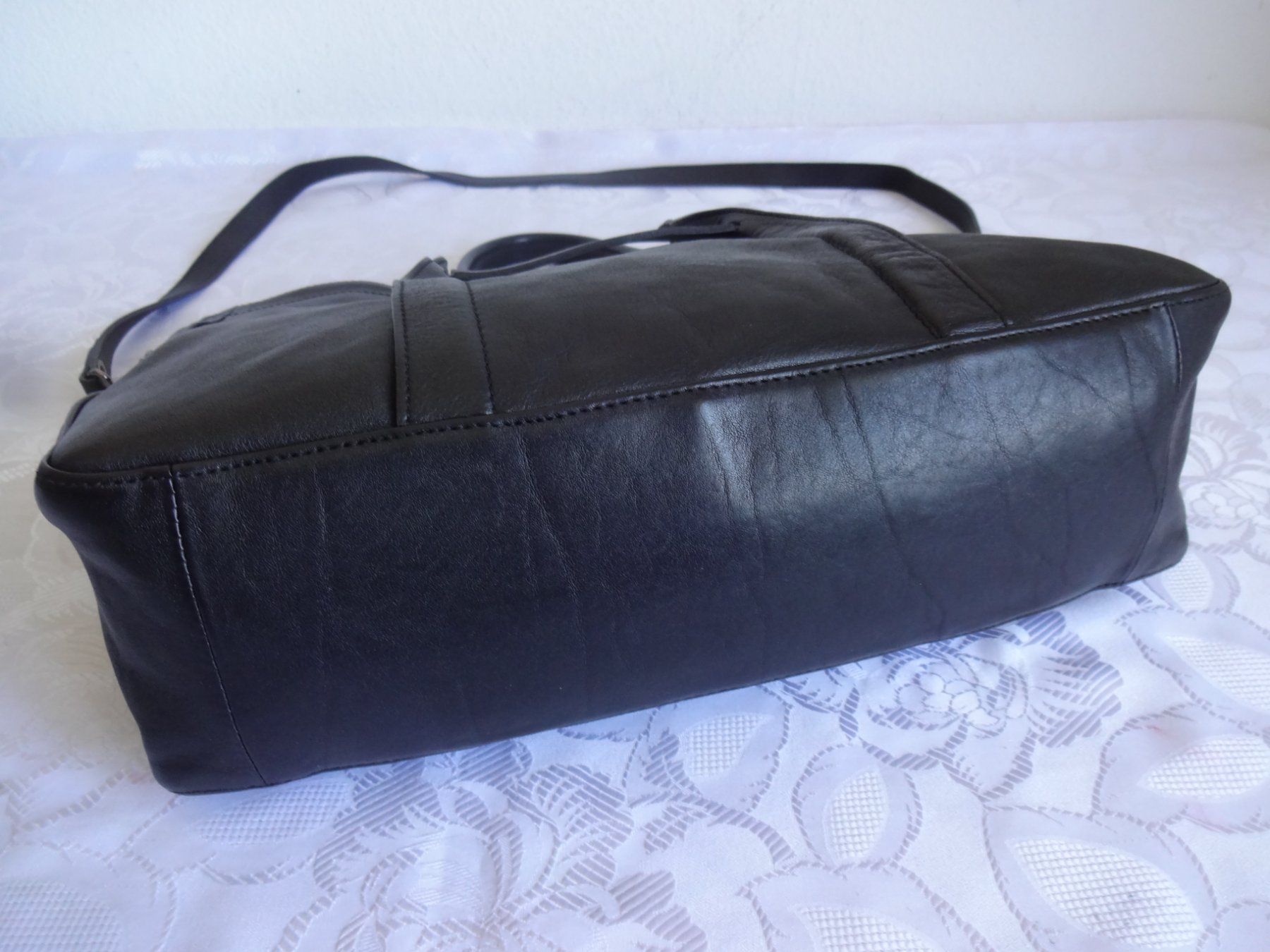 Longchamp Borse da donna: *** Longchamp *** Echtleder  Hand od. Umhängetasche – Nuovo (secondo la descrizione) da Frauenfeld venduto da Riaa 4