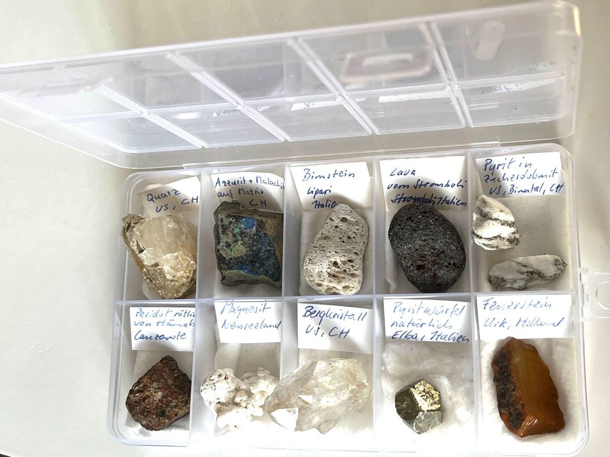 Mineralien & Heilsteine: Interessante  Mineraliensammlung! – Gebraucht aus Uster von Arrayo 4
