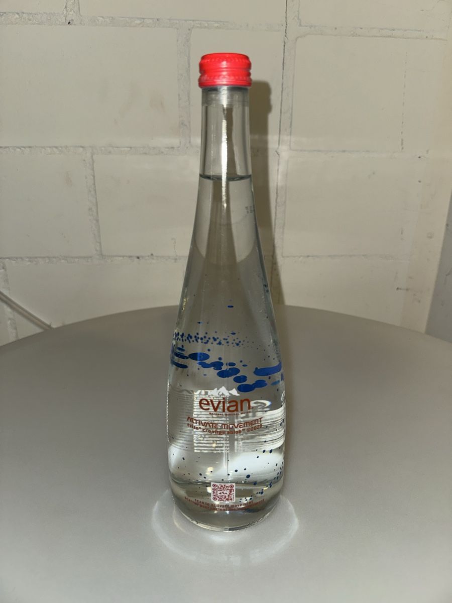 Borracce & Thermos: Evian Virgil Abloh 2020 Limitiert Ungeöffnet – Nuovo e nell'imballaggio originale da Gossau ZH venduto da Shaolin