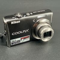 Nikon Coolpix S620 + batterie chargeur carte SD