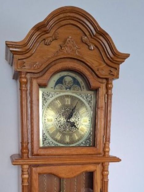 Orologi da terra & Orologi da parete: Standuhr mit Quarz Werk – Usato da Grossaffoltern venduto da Sanchi 2