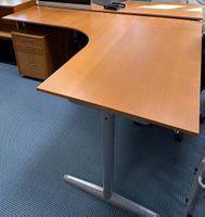 Eckschreibtisch / Bürotisch