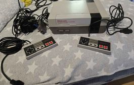 Nintendo NES Entertainment System Europ Version mit 2 contr.